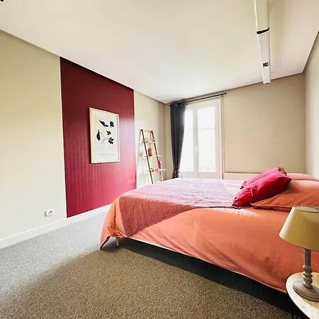 Duplex Laon'tre-deux アパート