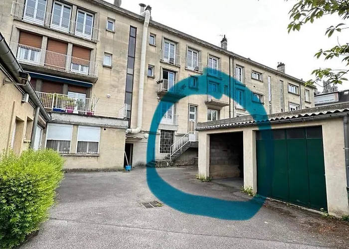 Duplex Laon'tre-deux Apartment