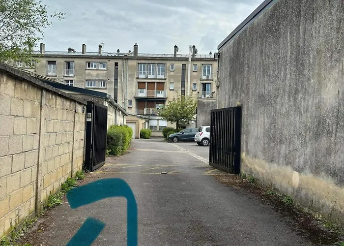 Duplex Laon'tre-deux Apartment *